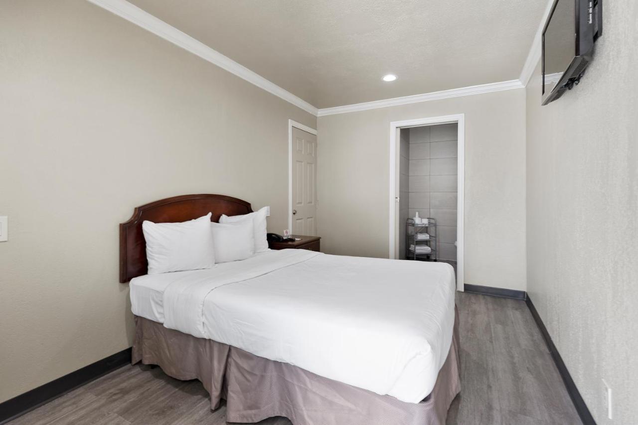 Le Blanc Inn & Suites 엘몬테 외부 사진